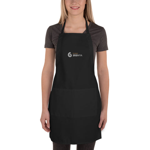 Studio 252MYA Logo embroidered apron